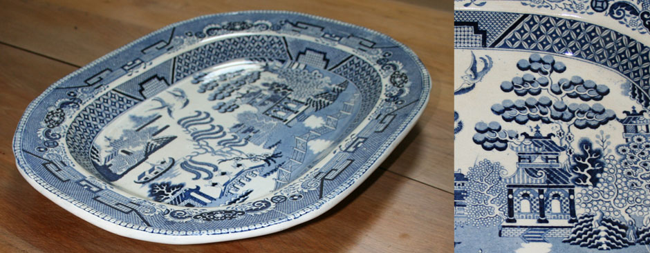 Pedran Vintage Finds Pair of Meat Plates